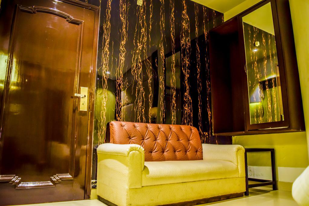 Hotel Puran Palace Ambāla Esterno foto